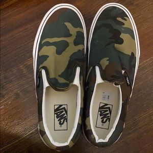 Camouflage Vans